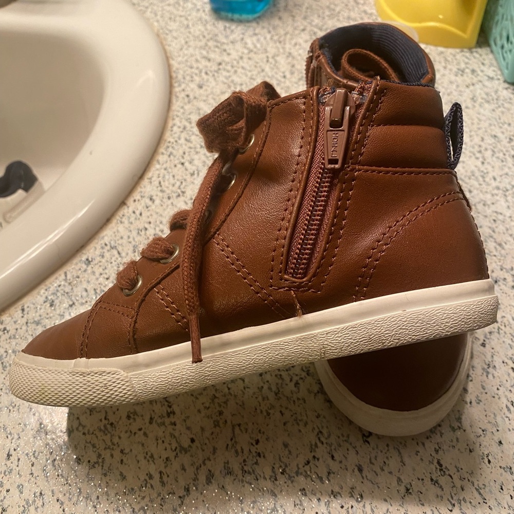 Cat & Jack Brown Kids Sneakers with Zipper